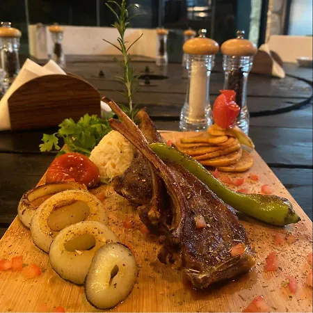 Seafront With Private Garden Appartement