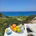 Seafront With Private Garden Apartament *