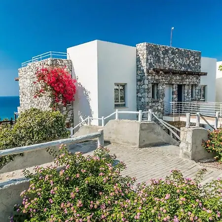 Seafront With Private Garden *